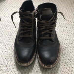 Men’s brown leather timberland boots in size 9